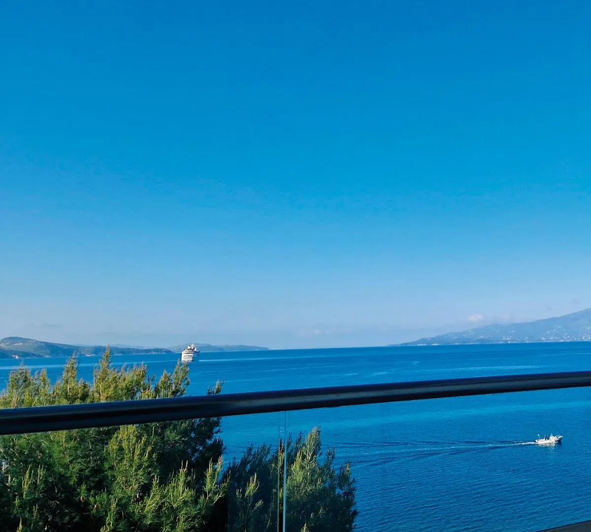 Salty Breeze Sea View Apartment Sarande