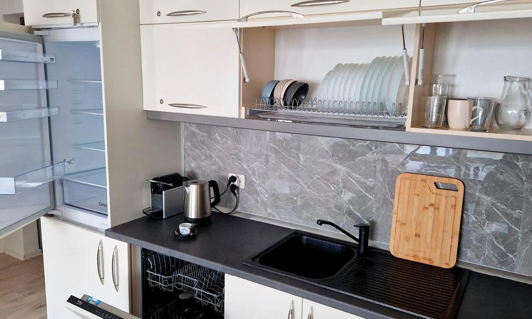 Salty Breeze Sea View Apartment Sarande