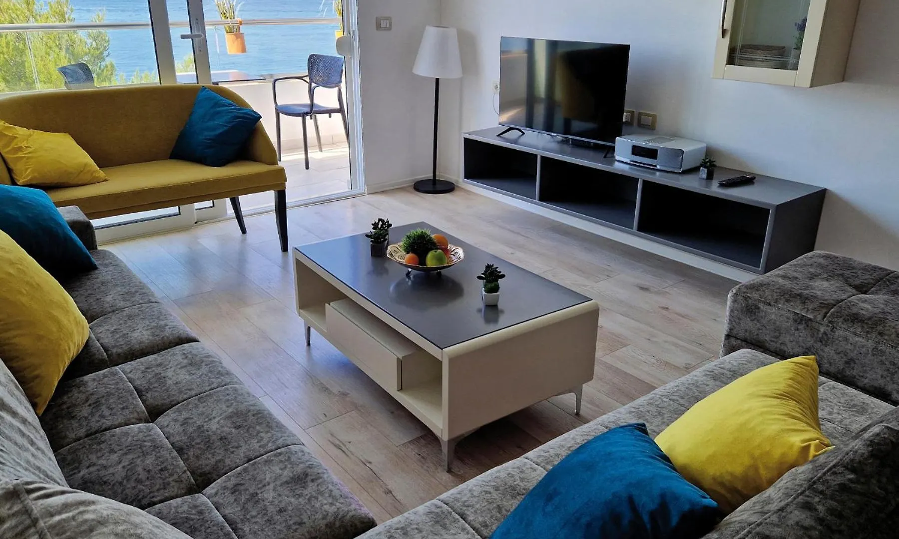 Salty Breeze Sea View Apartment Sarande 0*,  Albania